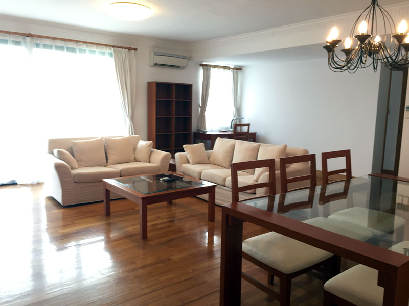 Windsor Court Shanghai | 2-Bedroom Apartment